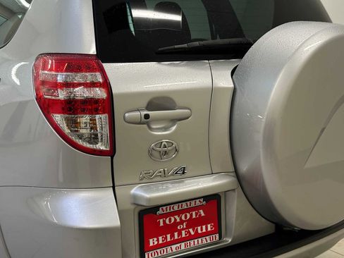 Used 2012 Toyota RAV4 Limited w/ Premium Plus Value Pkg image 7