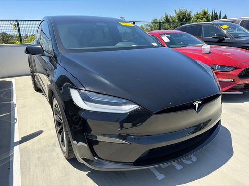 Used 2022 Tesla Model X AWD/4WD image 3