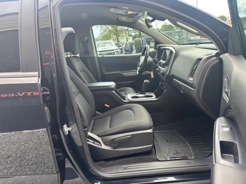 Used 2018 Chevrolet Colorado LT AWD/4WD image 18