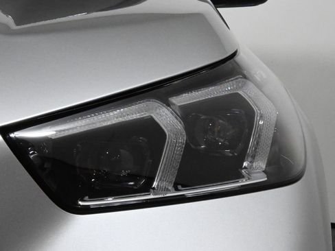 Used 2026 BMW X1 xDrive28i w/ Convenience Package image 11