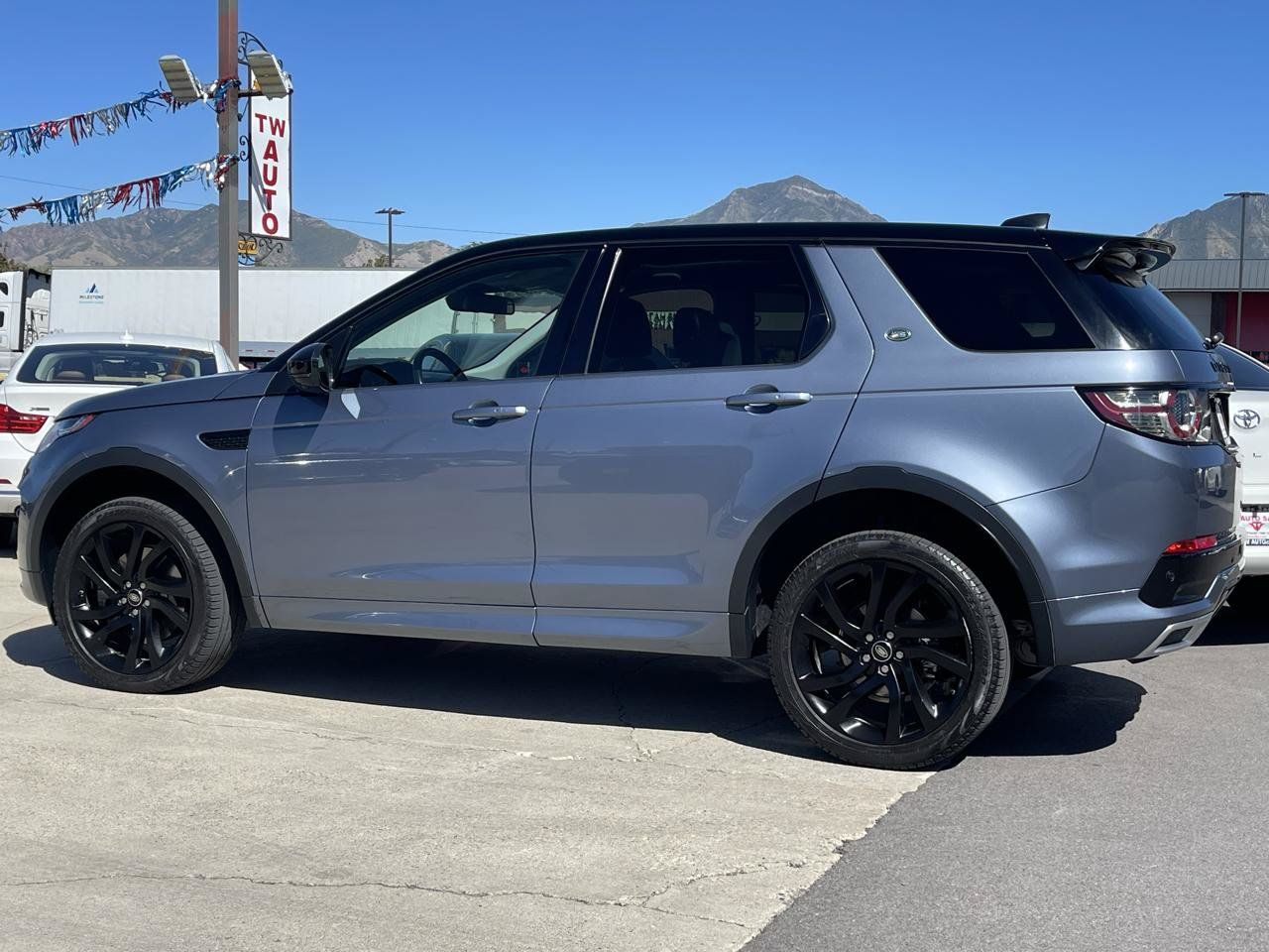 Used 2019 Land Rover Discovery Sport HSE Dynamic AWD/4WD image 8