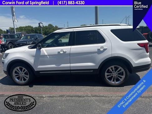 Used 2019 Ford Explorer XLT w/ Equipment Group 202A AWD/4WD image 9