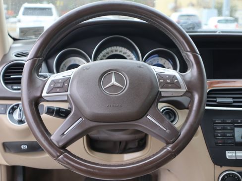 Used 2013 Mercedes-Benz C 300 4MATIC Sedan image 15