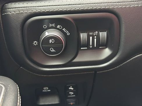 Used 2019 RAM 1500 Limited image 56