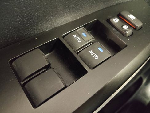 Used 2014 Toyota Tundra 1794 Edition image 27