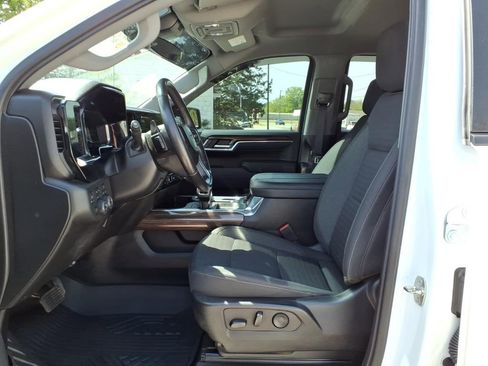 Used 2023 Chevrolet Silverado 1500 RST image 16