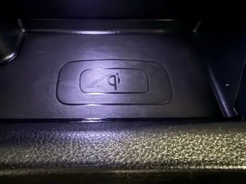 Used 2017 Toyota Tacoma TRD Sport image 27