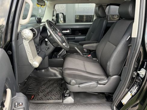 Used 2007 Toyota FJ Cruiser 4WD image 14