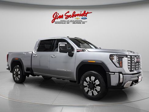 Used 2024 GMC Sierra 2500 Denali w/ Denali Reserve Package AWD/4WD image 1