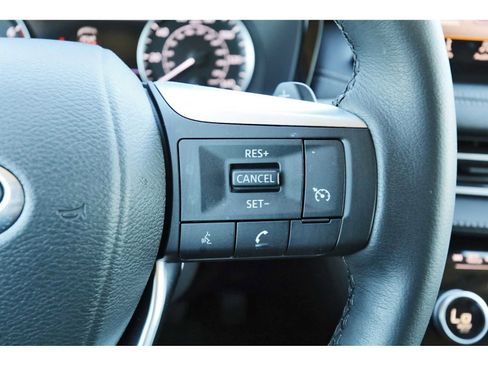 Used 2025 INFINITI QX60 Pure image 17