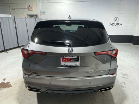 Used 2023 Acura MDX SH-AWD w/ Technology Package image 5