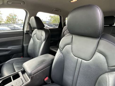 Used 2023 Kia Sorento S FWD image 14