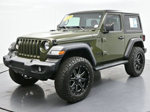 Used 2023 Jeep Wrangler Sport AWD/4WD image 3