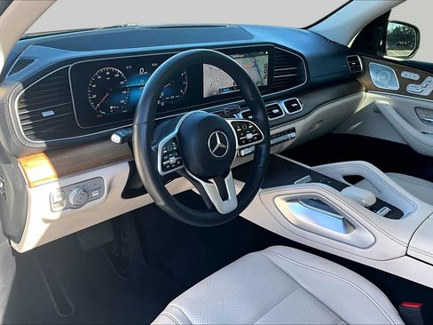 Certified 2022 Mercedes-Benz GLS 450 4MATIC image 18