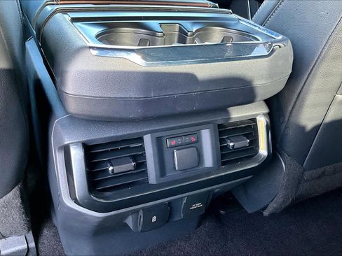 Used 2021 Ford F150 Lariat w/ Equipment Group 502A High image 33