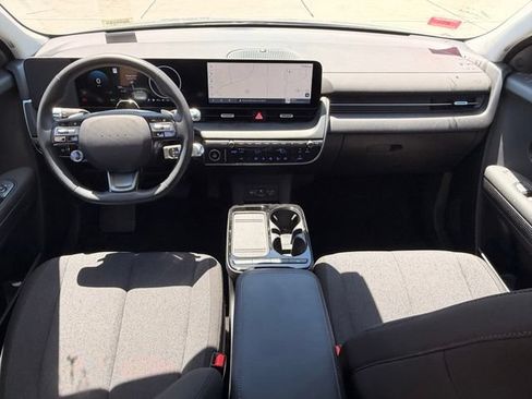 Used 2025 Hyundai Ioniq 5 SE RWD image 14