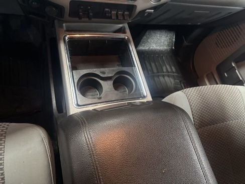 Used 2016 Ford F250 XLT w/ XLT Value Package image 25