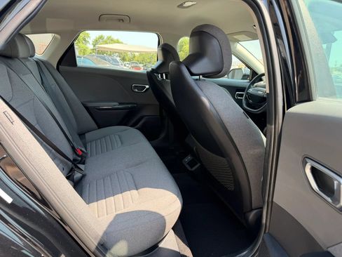Used 2025 Kia K4 EX FWD image 29