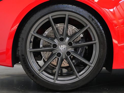 Used 2024 Porsche 911 Carrera image 38
