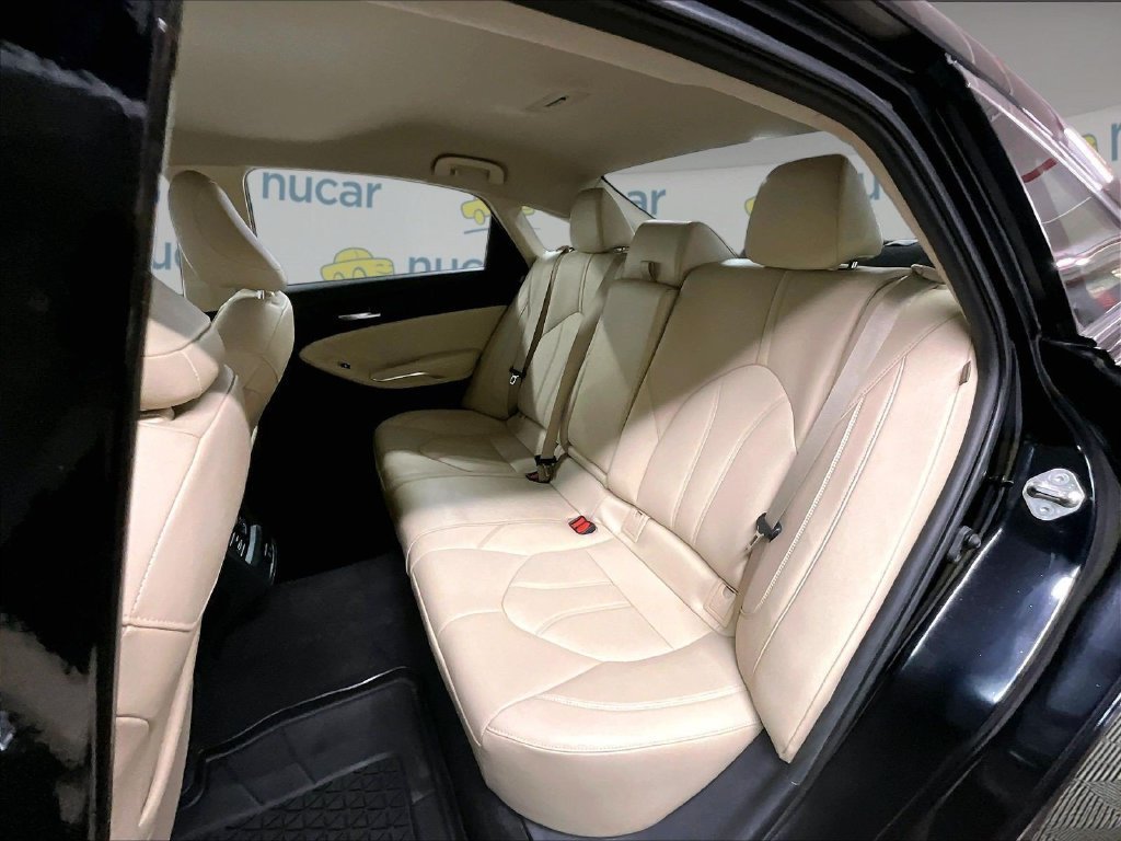 Used 2021 Toyota Avalon XLE AWD/4WD image 15