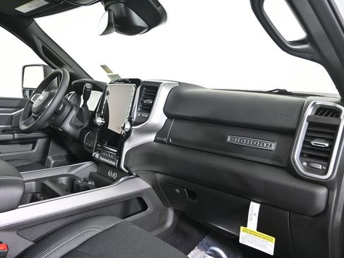 New 2026 RAM 3500 Big Horn AWD/4WD image 15