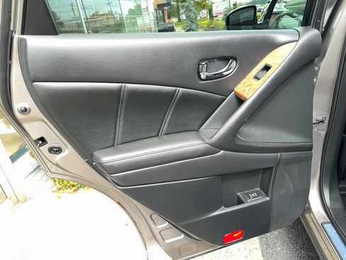 Used 2012 Nissan Murano LE w/ Platinum Pkg AWD/4WD image 22