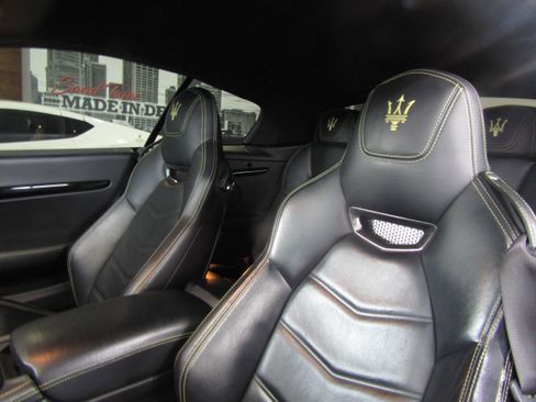 Used 2018 Maserati GranTurismo Sport image 11