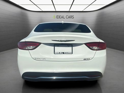 Used 2015 Chrysler 200 Limited w/ Convenience Group FWD image 6