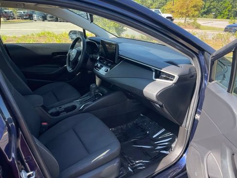 Used 2023 Toyota Corolla LE FWD image 34