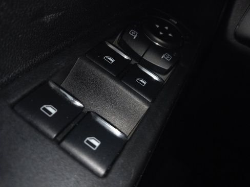 Used 2020 Ford Escape SE FWD image 27