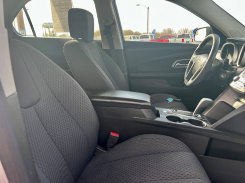 Used 2013 Chevrolet Equinox LS image 15
