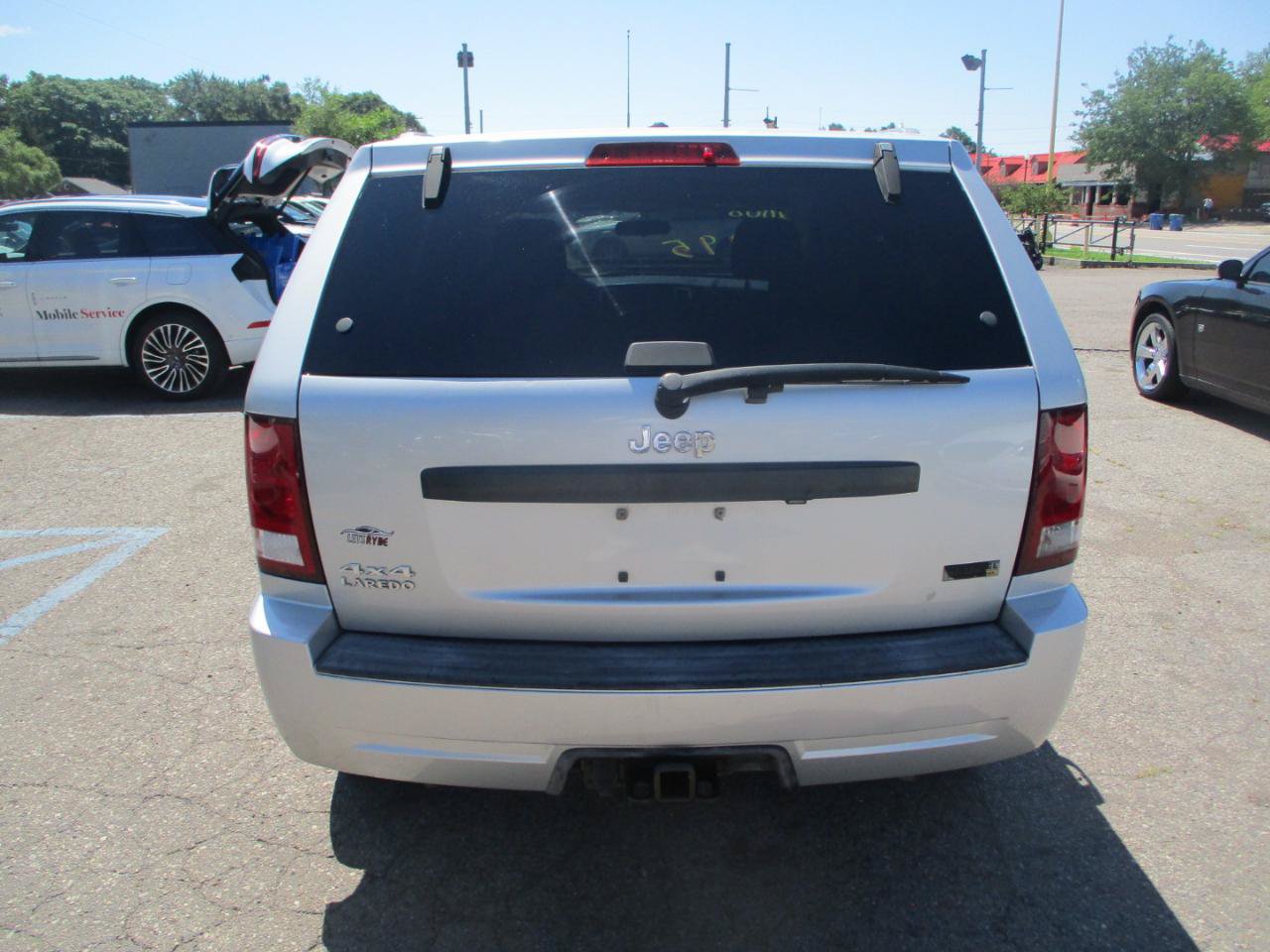 Used 2008 Jeep Grand Cherokee Laredo w/ Trailer Tow Group IV AWD/4WD image 5