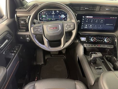 Used 2023 GMC Sierra 1500 AT4 w/ AT4 Premium Package AWD/4WD image 14