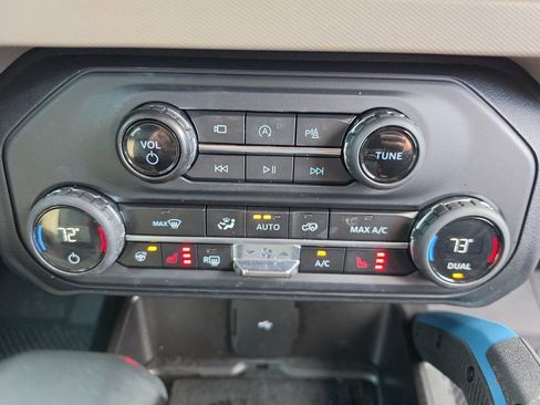 Used 2023 Ford Bronco Wildtrak image 34