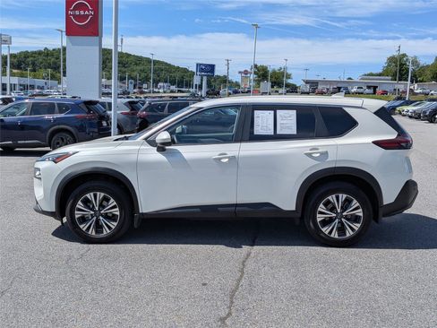 Certified 2023 Nissan Rogue SV AWD/4WD image 8