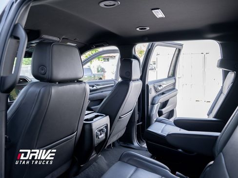 Used 2023 GMC Yukon XL Denali image 29