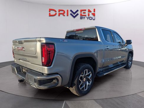 Used 2023 GMC Sierra 1500 SLT w/ SLT Premium Package image 7