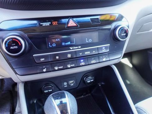 Used 2020 Hyundai Tucson SEL image 19