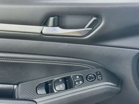 Used 2019 Nissan Altima 2.5 SL FWD image 20