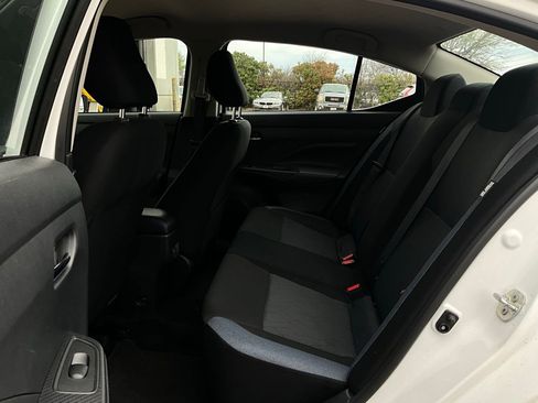 Used 2025 Nissan Versa SV image 11