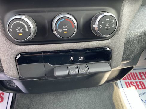 Used 2024 RAM 1500 Tradesman AWD/4WD image 22