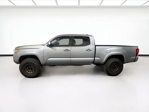 Used 2020 Toyota Tacoma SR5 AWD/4WD image 20