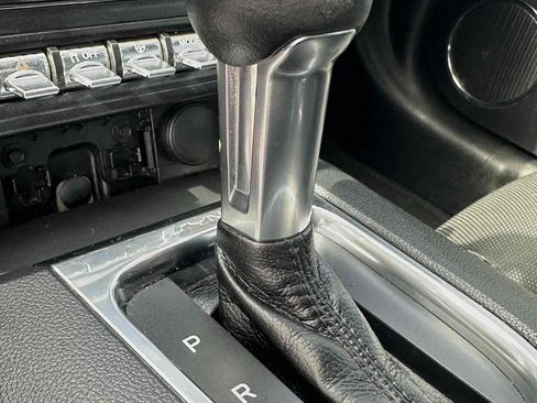 Used 2019 Ford Mustang Premium image 21