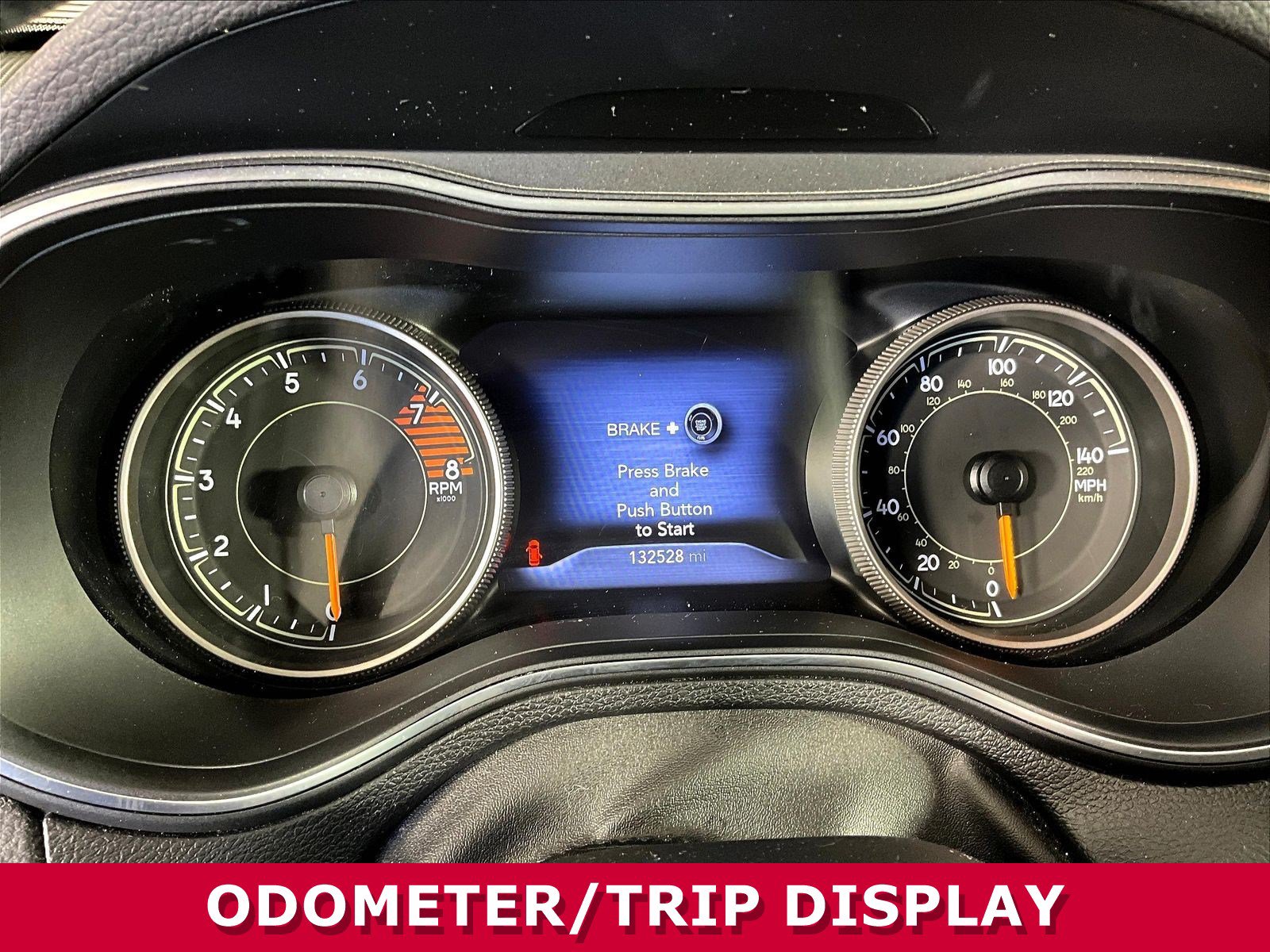 Used 2019 Jeep Cherokee Limited w/ Luxury Group AWD/4WD image 13