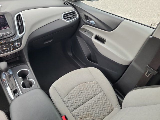 Used 2023 Chevrolet Equinox LS w/ LS Convenience Package FWD image 15