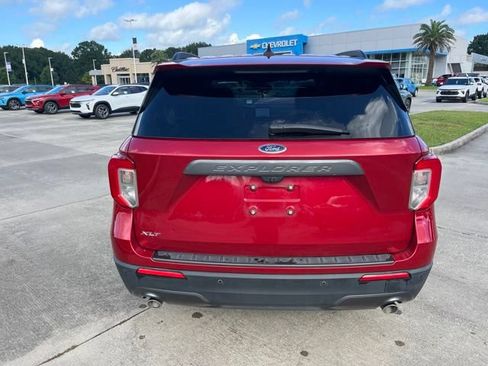 Used 2022 Ford Explorer XLT w/ Equipment Group 202A RWD image 5