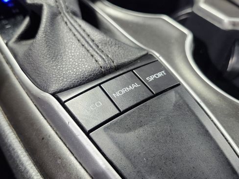 Used 2024 Toyota Camry LE image 9