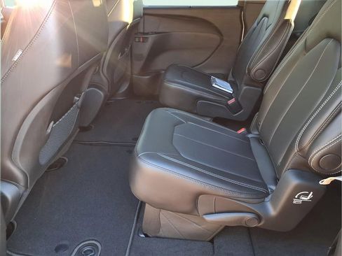 New 2026 Chrysler Voyager LX FWD image 8