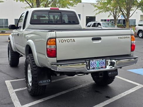 Used 2002 Toyota Tacoma 4x4 Xtracab w/ SR5 Pkg w/ Chrome Pkg image 7