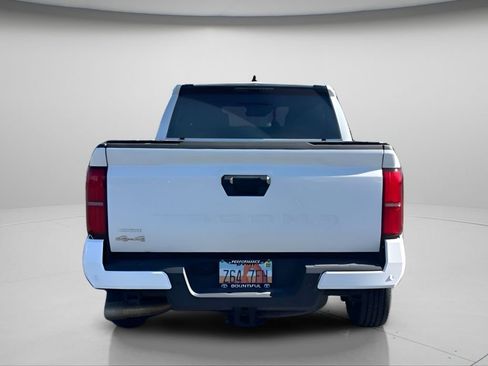 Used 2025 Toyota Tacoma SR5 AWD/4WD image 6